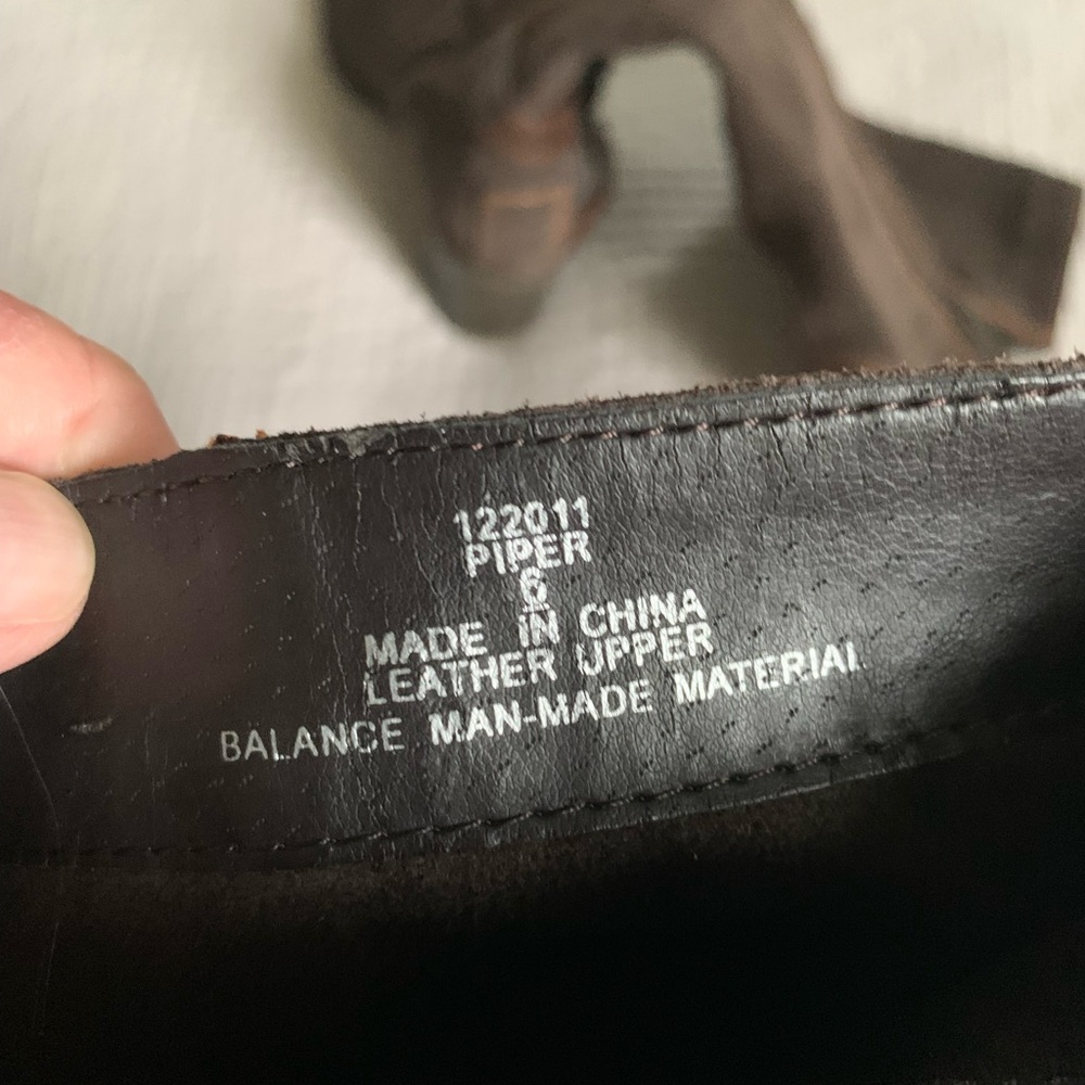 Cocoa Suede Boots Like New Condition Size 6 - image 6